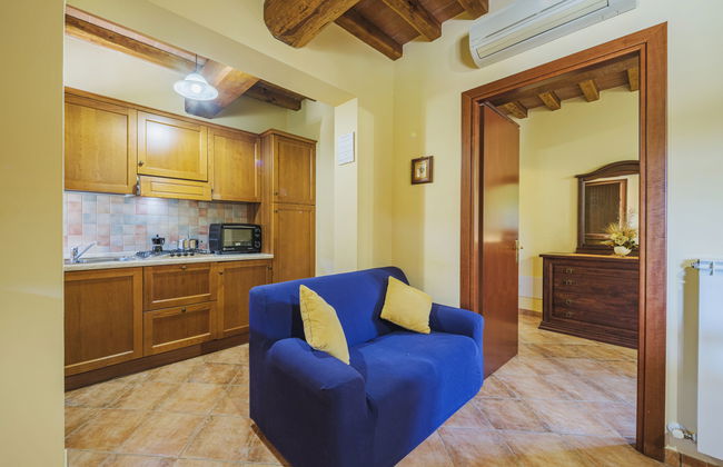 2 bedroom Apartment in Castelfranco di Sotto with swimming pool and garden - Photo 9
