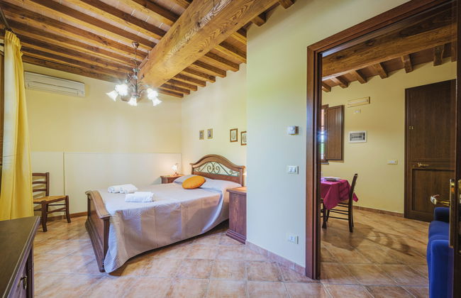 2 bedroom Apartment in Castelfranco di Sotto with swimming pool and garden - Photo 25
