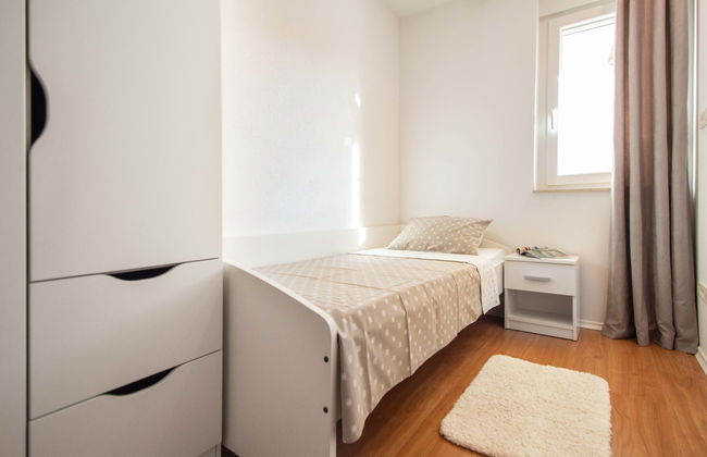 Casa de 4 quartos em Bilice com piscina privada e jardim - Foto 44