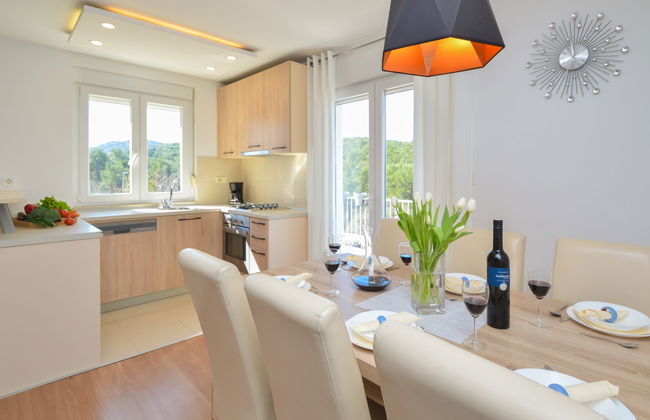 Casa de 4 quartos em Bilice com piscina privada e jardim - Foto 40