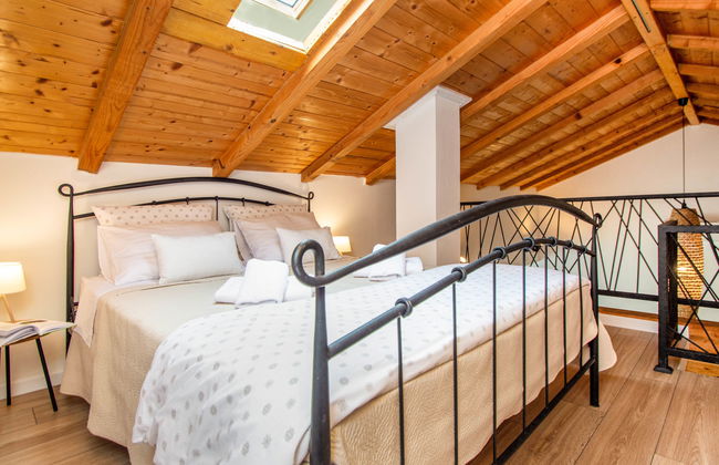 Casa de 4 quartos em Bilice com piscina privada e jardim - Foto 29