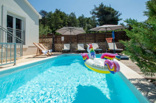 Photo 23 - 2 bedroom House in Bilice with private pool and sea view