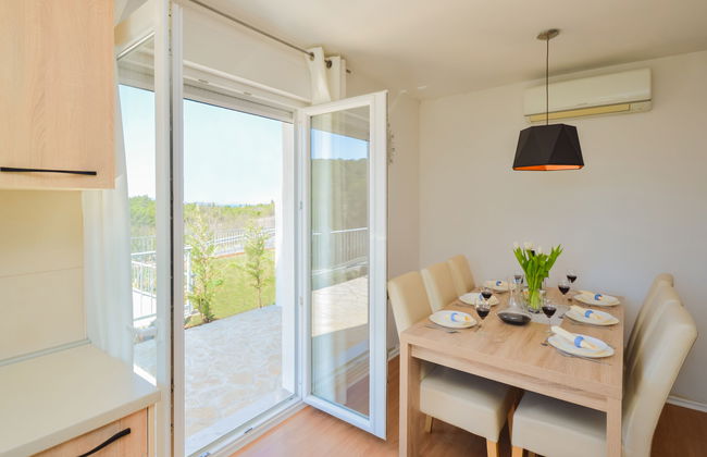 Casa de 4 quartos em Bilice com piscina privada e jardim - Foto 38