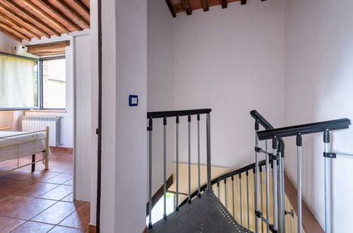 Photo 10 - 2 bedroom House in Montieri with swimming pool and garden