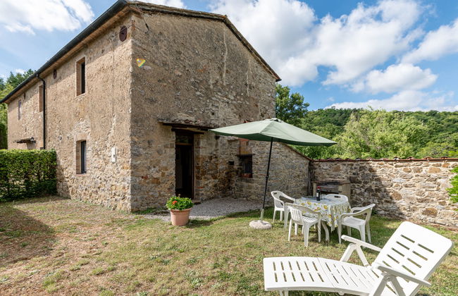 Casa de 2 quartos em Montieri com piscina e jardim - Foto 2