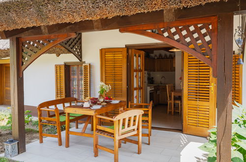 Foto 2 - Casa de 2 quartos em Balatongyörök com jardim e terraço