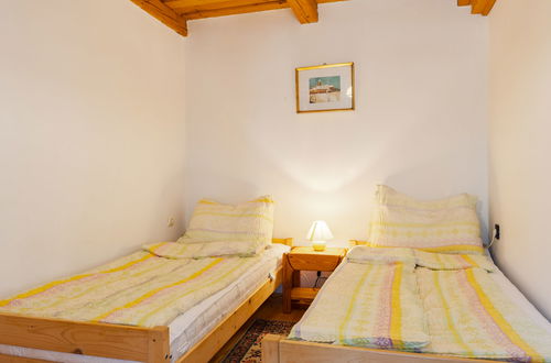 Foto 7 - Casa de 2 quartos em Balatongyörök com jardim e terraço