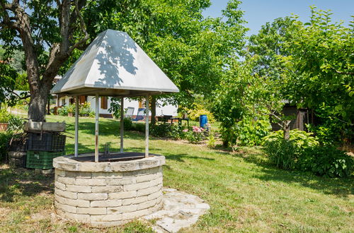 Foto 20 - Casa de 2 quartos em Balatongyörök com jardim e terraço