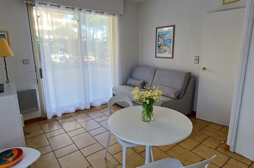 Photo 8 - Apartment in Cavalaire-sur-Mer with terrace