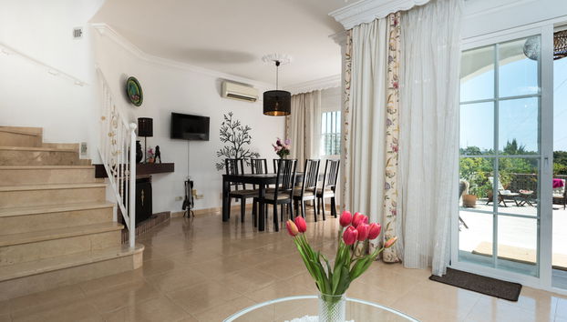 Casa de 4 quartos em Estepona com piscina e jardim - Foto 2
