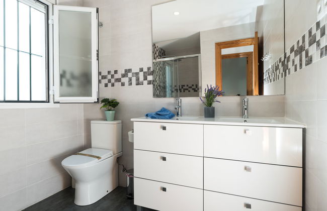 Casa de 4 quartos em Estepona com piscina e jardim - Foto 21