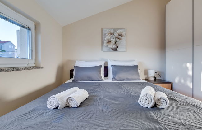 Casa de 11 quartos em Jasenice com piscina privada e terraço - Foto 37