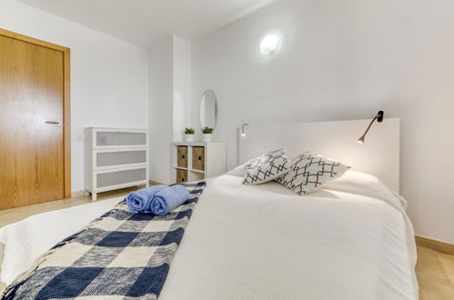 Foto 13 - Apartamento de 2 quartos em Castelló d'Empúries com piscina e vistas do mar