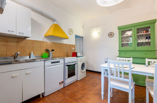 Foto 9 - Apartamento de 1 quarto em Albisola Superiore com jardim
