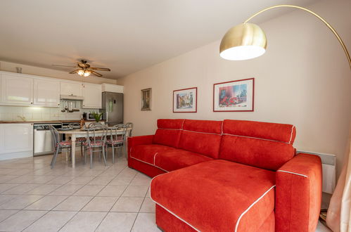 Photo 8 - 2 bedroom Apartment in Antibes with swimming pool and garden