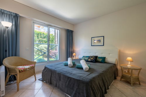 Foto 13 - Apartamento de 2 quartos em Antibes com piscina e vistas do mar