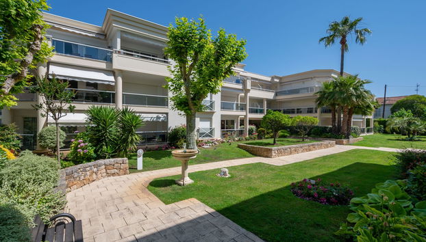 Apartment mit 3 Schlafzimmern in Antibes mit schwimmbad und garten - Foto 3