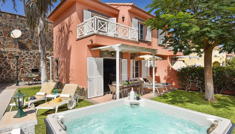 Photo 1 - Maison de 2 chambres à San Bartolomé de Tirajana avec piscine et jardin