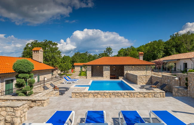 Casa de 4 quartos em Kršan com piscina privada e jardim - Foto 9