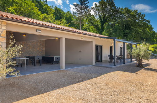 Foto 12 - Casa con 3 camere da letto a Kršan con piscina privata e giardino