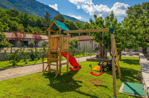 Foto 25 - Casa con 3 camere da letto a Kršan con piscina privata e giardino