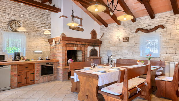 Casa con 4 camere da letto a Kršan con piscina privata e giardino - Foto 4