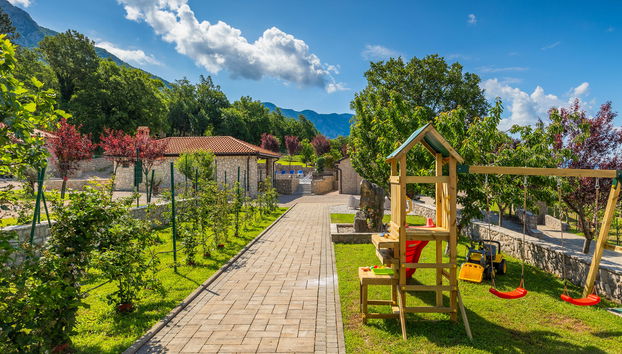 Casa con 4 camere da letto a Kršan con piscina privata e giardino - Foto 3