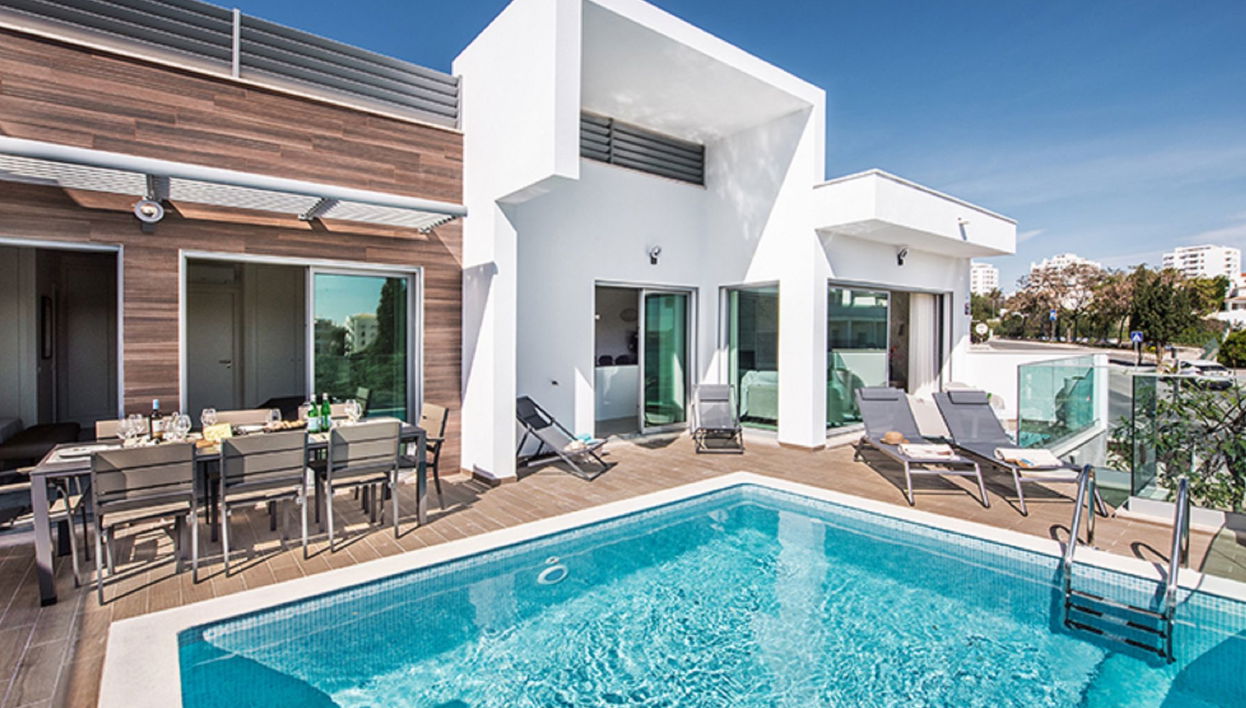 Casa de 4 quartos em Albufeira com piscina privada e jardim - Foto 1