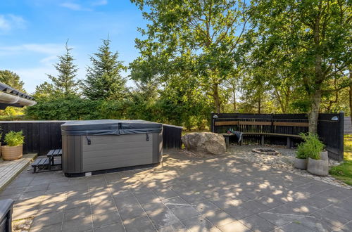 Foto 6 - Casa de 4 quartos em Saltum com terraço e banheira de hidromassagem