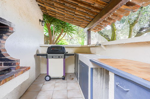 Foto 37 - Casa con 3 camere da letto a Nizza con piscina privata e giardino