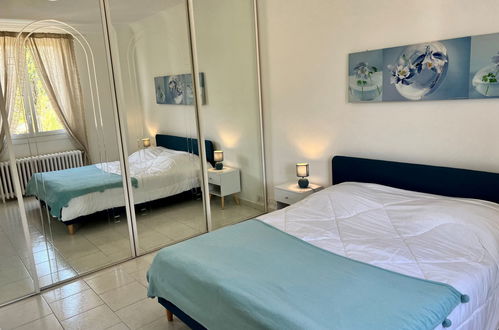 Foto 14 - Casa con 3 camere da letto a Nizza con piscina privata e vista mare