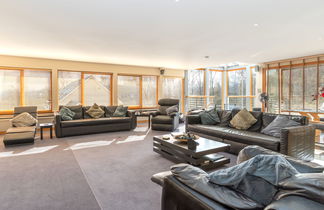 Photo 2 - 4 bedroom House in Aviemore with terrace and sauna