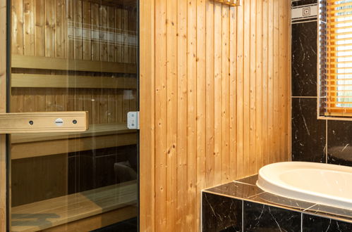 Foto 4 - Casa de 4 quartos em Aviemore com terraço e sauna