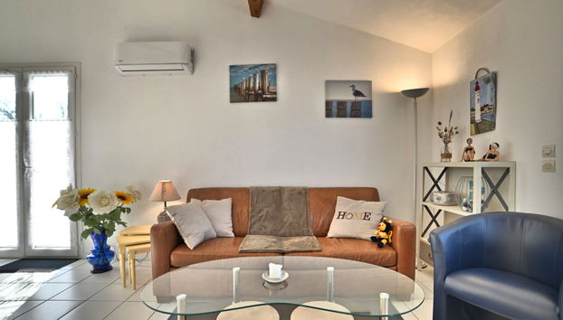 4 bedroom House in Saint-Pierre-d'Oléron with garden and terrace - Photo 2