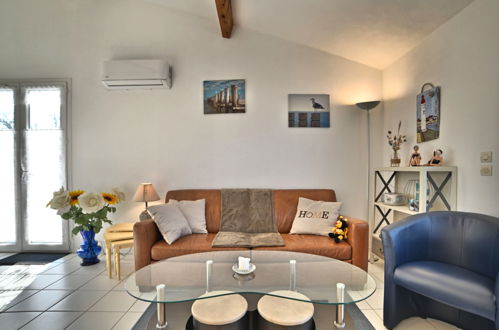 Photo 6 - 3 bedroom House in Saint-Pierre-d'Oléron with garden and terrace