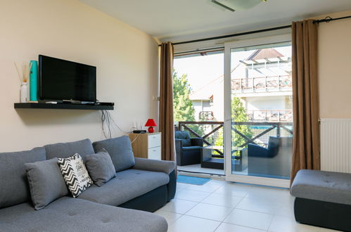 Photo 9 - Apartment in Balatonőszöd with garden and mountain view