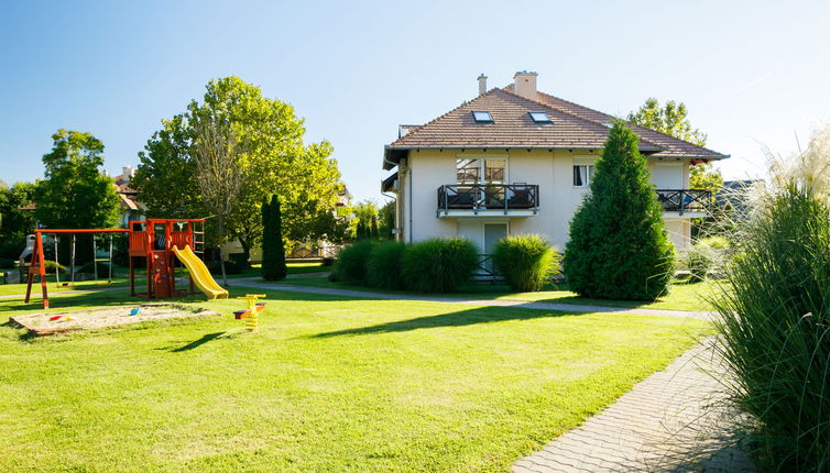 Photo 1 - Appartement en Balatonőszöd avec jardin et vues sur la montagne