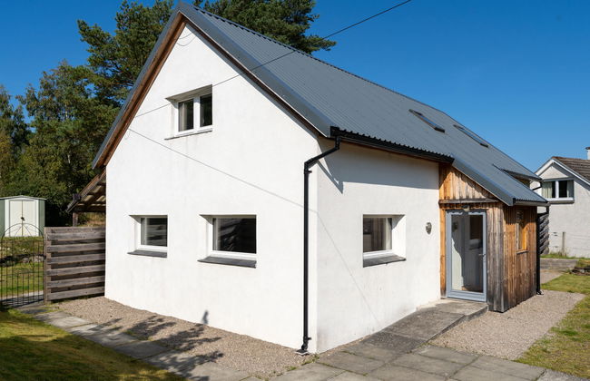 4 bedroom House in Nethy Bridge with garden - Photo 6