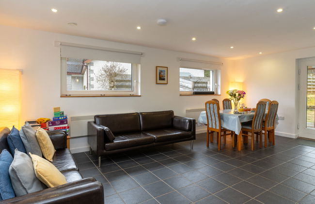 4 bedroom House in Nethy Bridge with garden - Photo 7