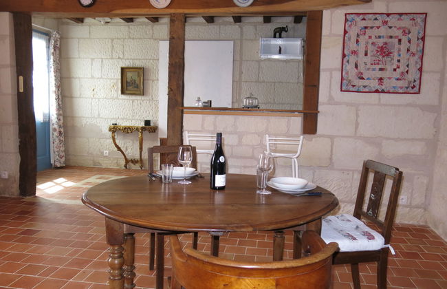 Maison de 1 chambre à Huismes avec jardin et terrasse - Photo 7