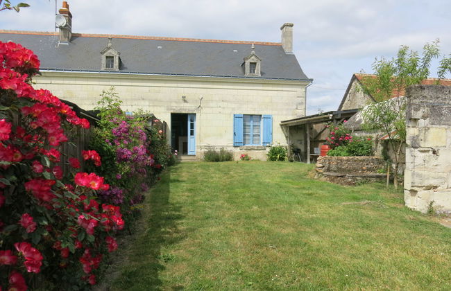 Maison de 1 chambre à Huismes avec jardin et terrasse - Photo 1