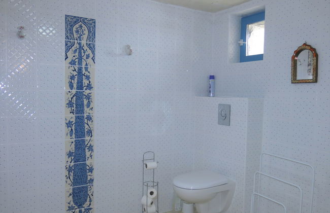 Maison de 1 chambre à Huismes avec jardin et terrasse - Photo 13