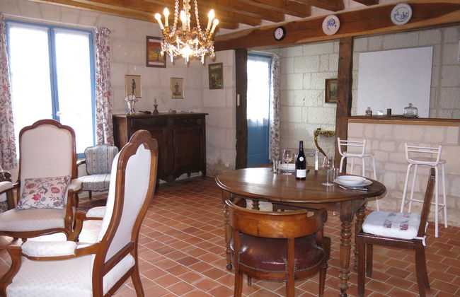 Maison de 1 chambre à Huismes avec jardin et terrasse - Photo 6