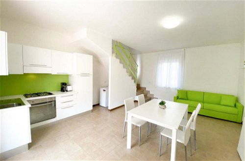Foto 5 - Apartamento de 2 habitaciones en Bolsena con piscina y jardín