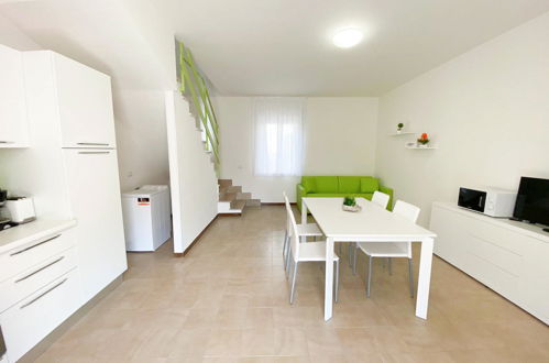 Foto 7 - Apartamento de 2 habitaciones en Bolsena con piscina y jardín