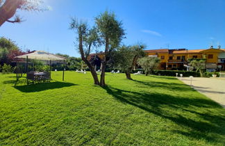 Photo 3 - 2 bedroom Apartment in Bolsena with swimming pool and garden