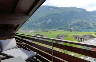 Foto 2 - Appartamento con 2 camere da letto a Brienz con vista sulle montagne