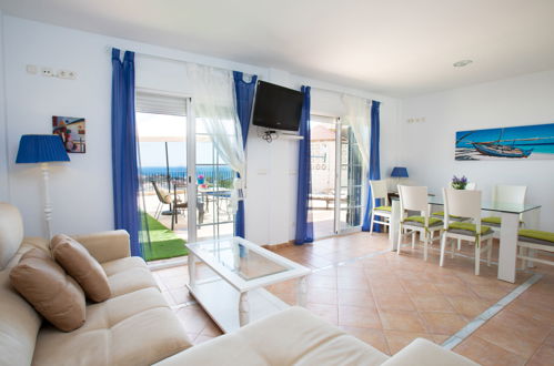 Photo 3 - Maison de 4 chambres à Almuñécar avec piscine privée et vues à la mer