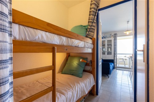 Foto 15 - Apartamento de 1 habitación en Canet-en-Roussillon con jardín y vistas al mar