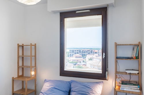 Foto 12 - Appartamento con 1 camera da letto a Canet-en-Roussillon con giardino e vista mare
